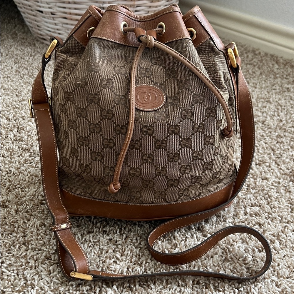 Gucci Brown GG Canvas Drawstring Shoulder Bag with Tan Leather Trim - Picture 5 of 16